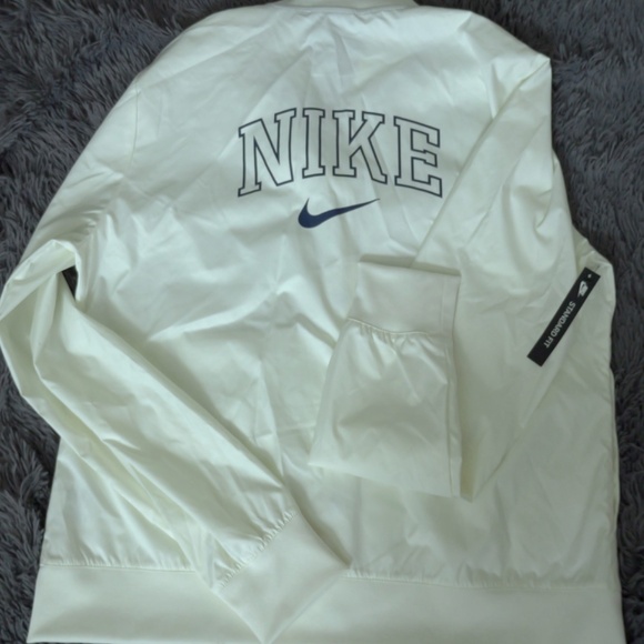 NIKE SPORTSWEAR WOMEN'S SAIL MIDNIGHT NAVY VARSITY JACKET (AR3763-133) - Picture 2 of 4